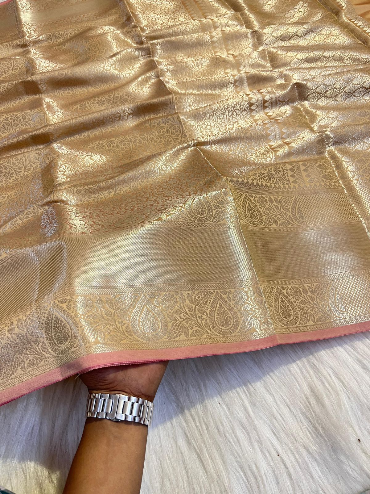 CATLON TAPETA SILK SAREE - LIGHT (CHAMPAGNE) GOLD - Image 3