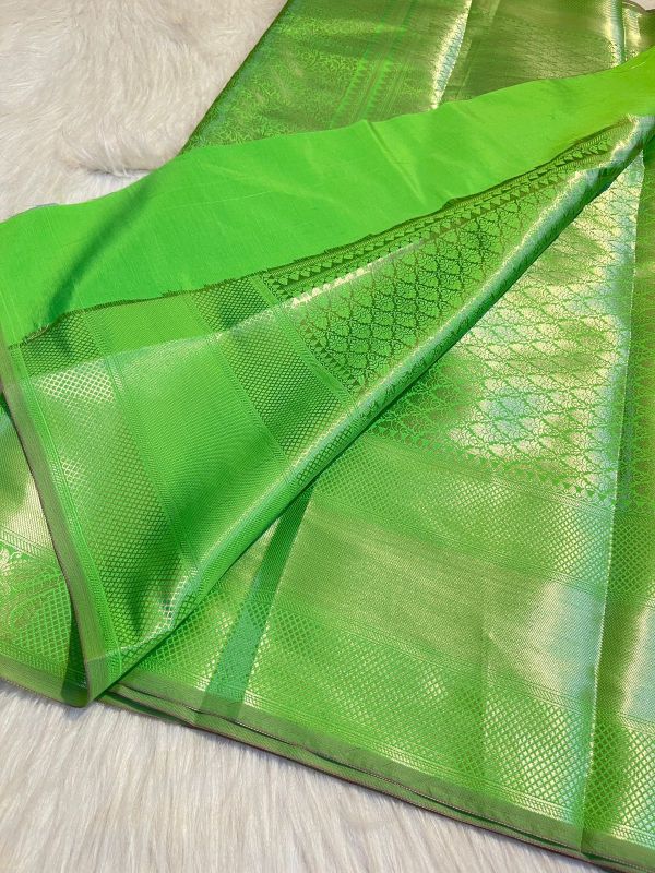BANARASI CATLON TAPETA SILK SAREE - PARROT GREEN