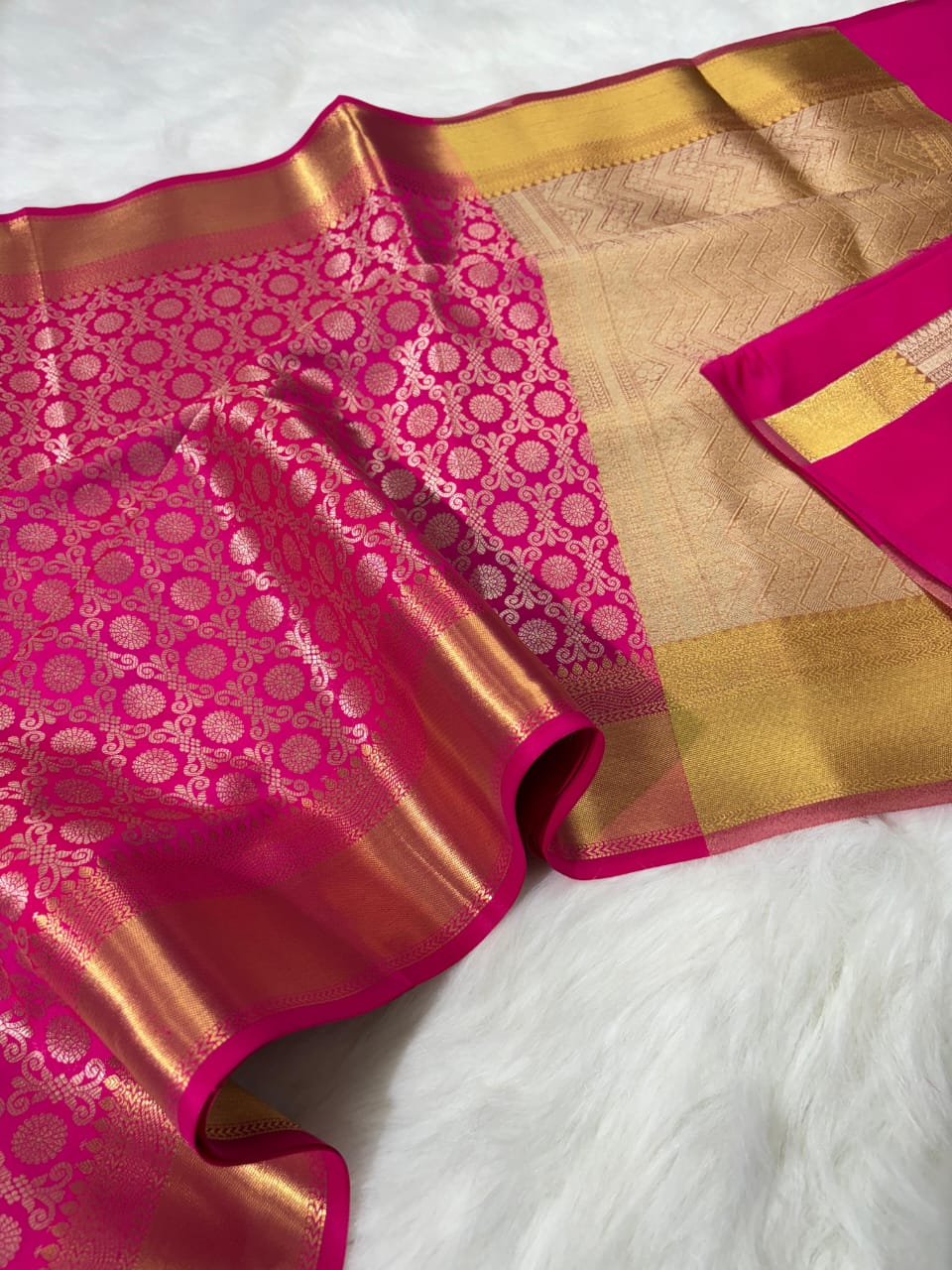 Premium Quality Kanjivaram Saree – Rani Pink Colour – Khapraw Store